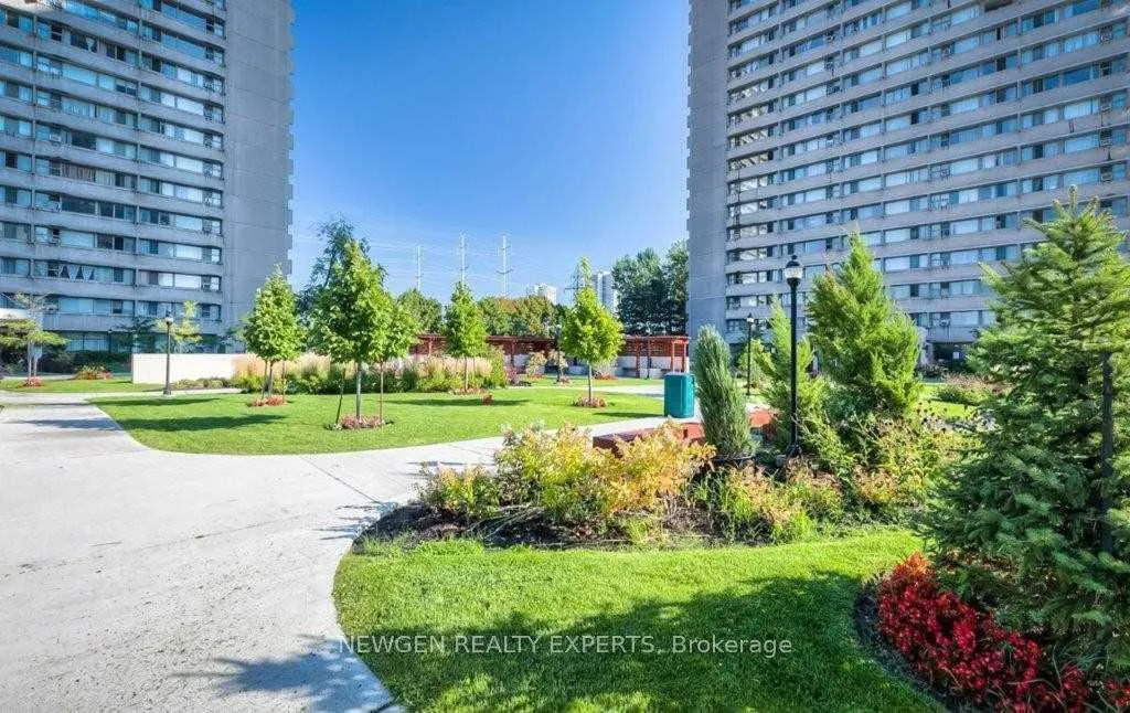 Photo 3 of Unit 804, 715 Don Mills Road, Toronto, Flemingdon Park — HOMEH