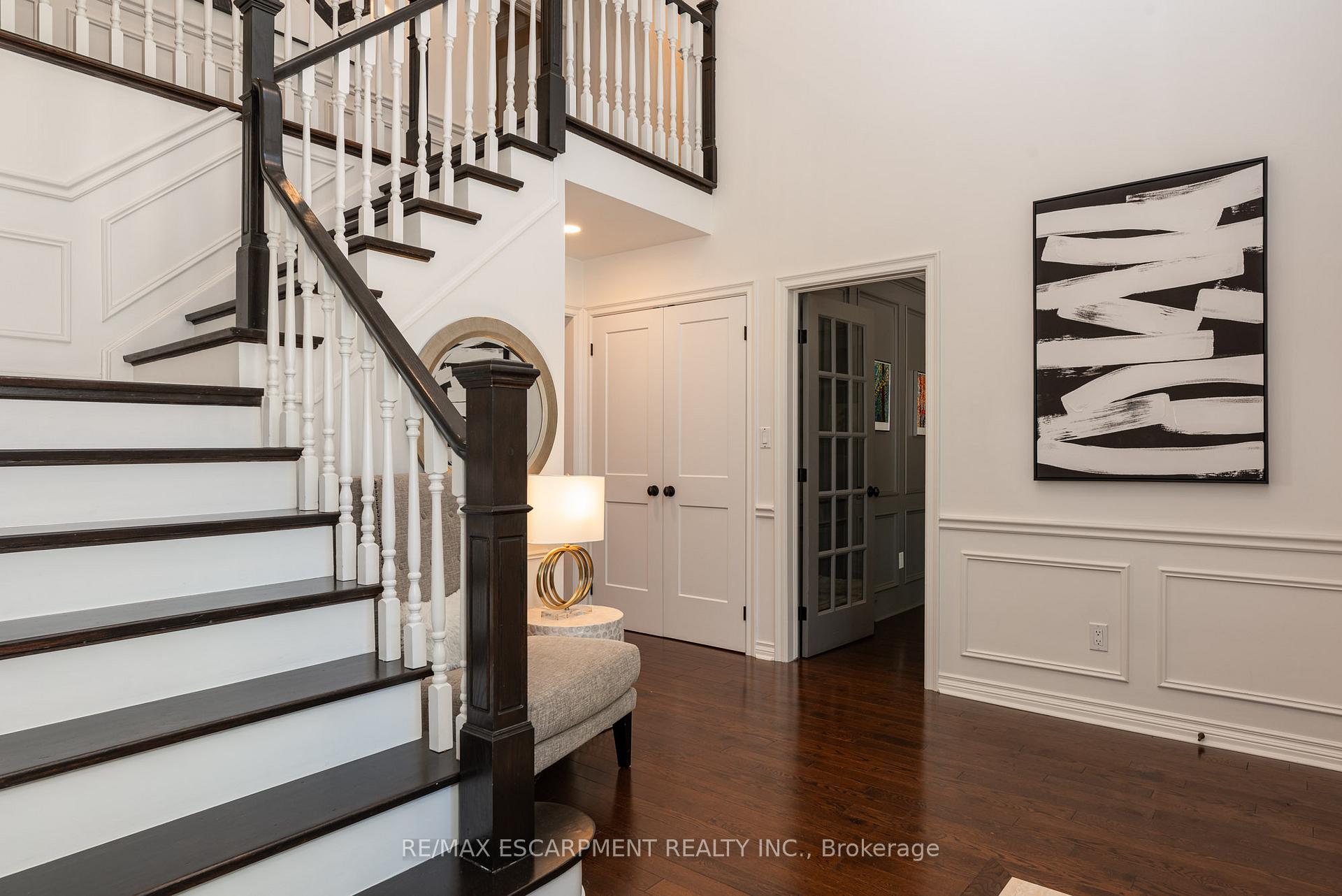 Photo 5 of 1353 Hazelton Boulevard, Burlington, Tyandaga — HOMEH