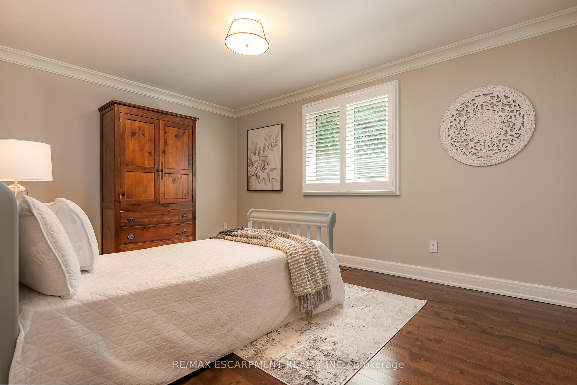 Photo 25 of 1353 Hazelton Boulevard, Burlington, Tyandaga — HOMEH