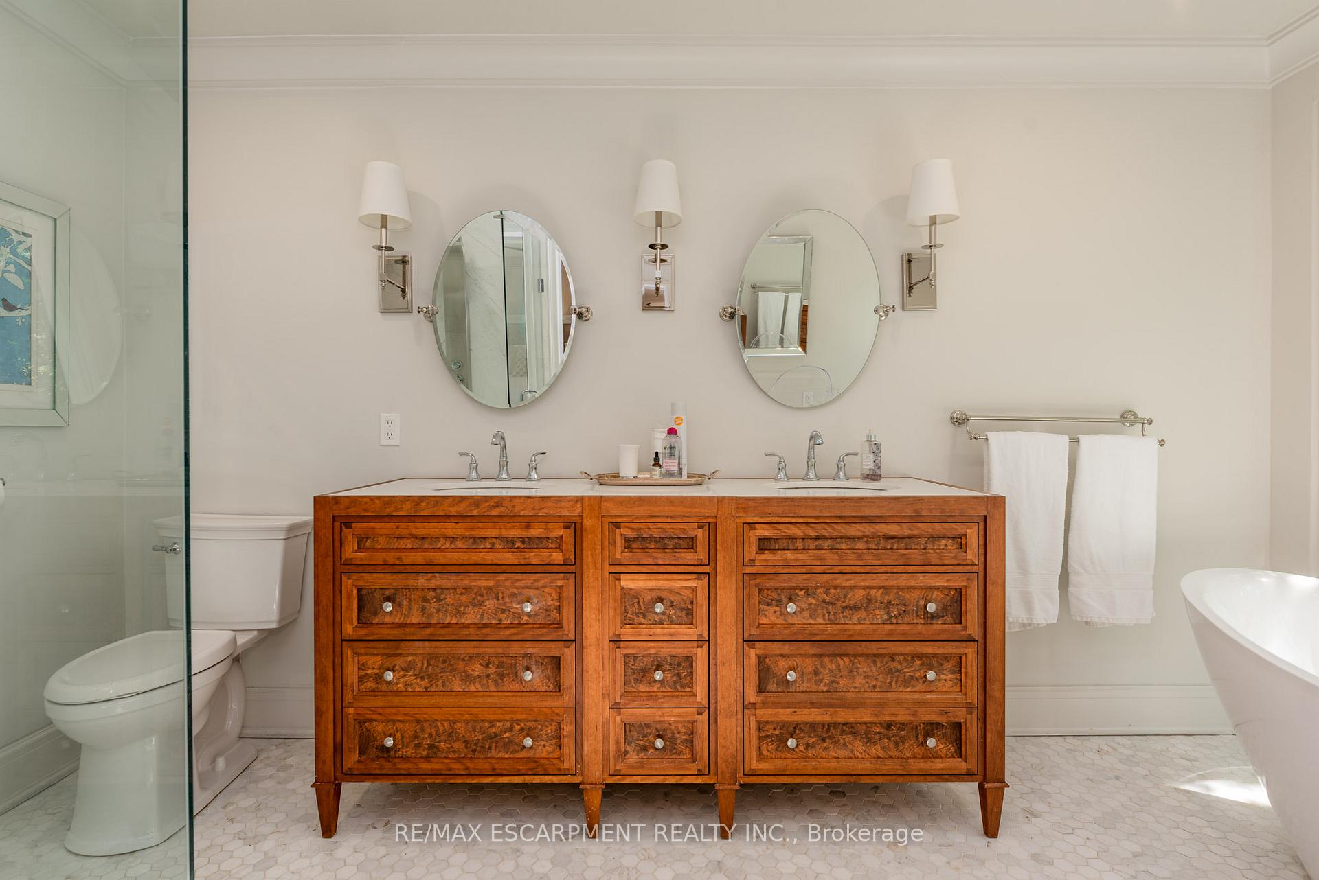 Photo 31 of 1353 Hazelton Boulevard, Burlington, Tyandaga — HOMEH