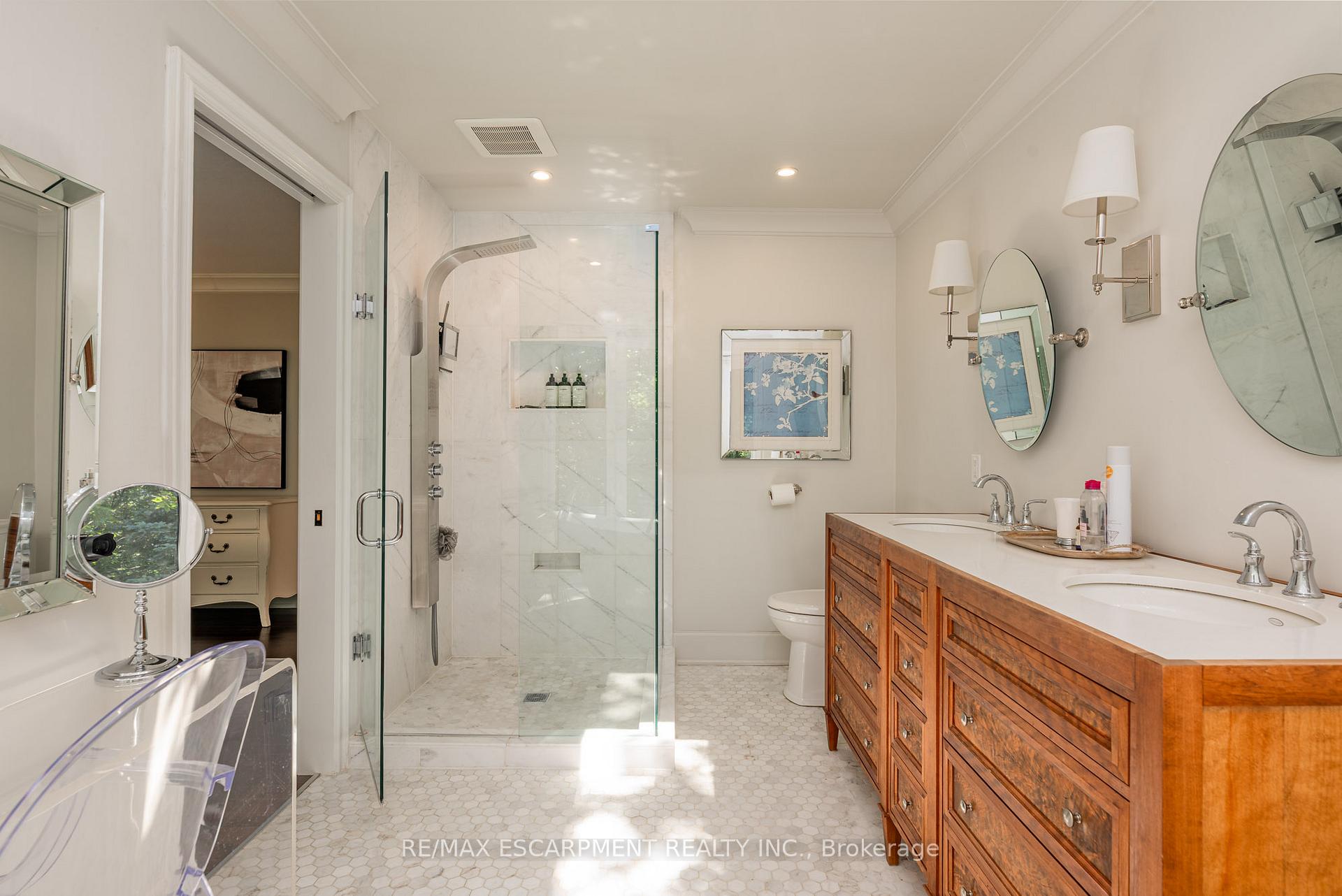 Photo 33 of 1353 Hazelton Boulevard, Burlington, Tyandaga — HOMEH