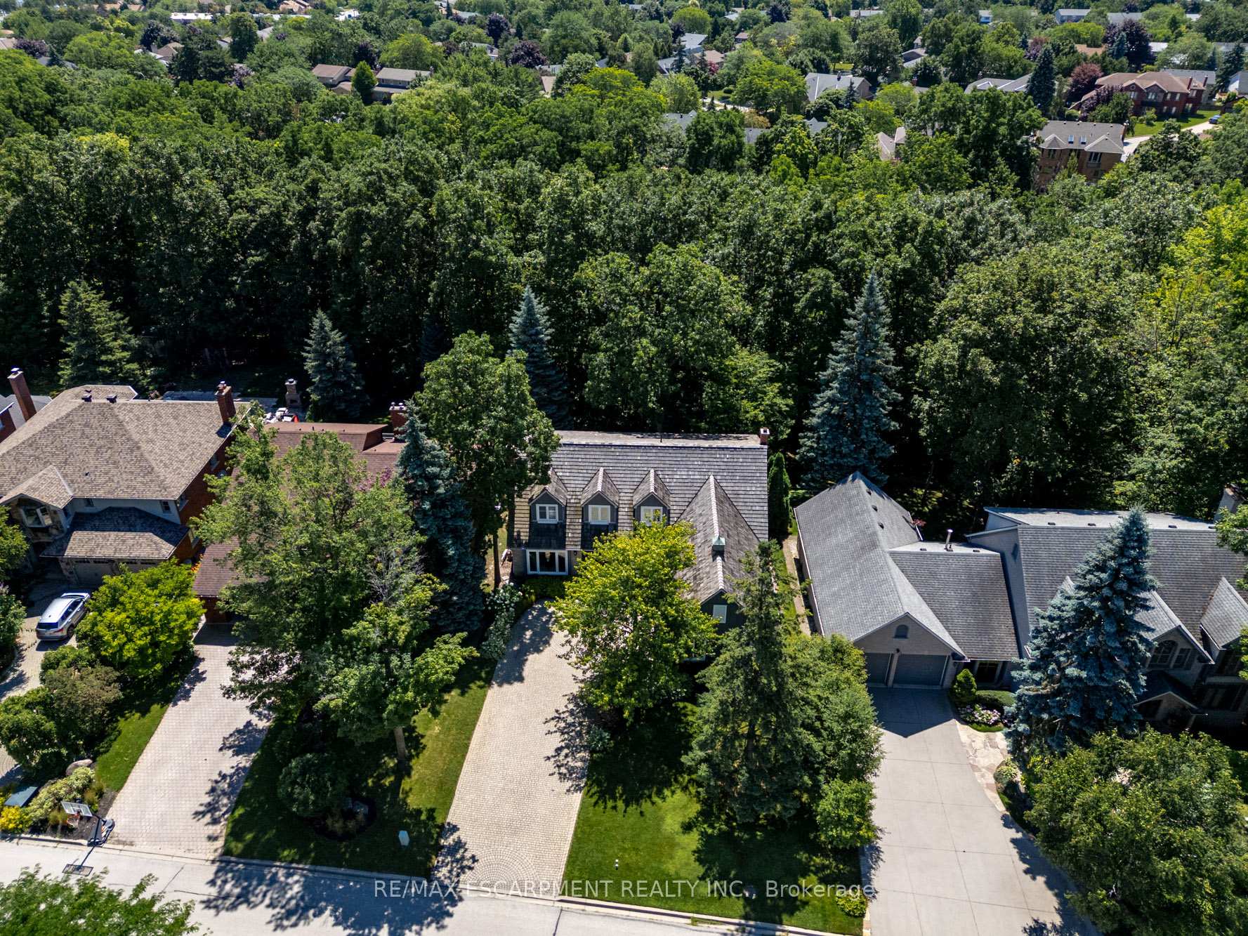 Photo 44 of 1353 Hazelton Boulevard, Burlington, Tyandaga — HOMEH
