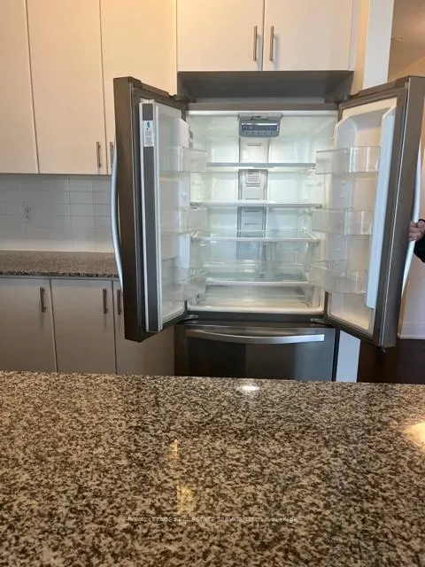Photo 12 of Unit 705, 2900 Highway 7 W, Vaughan, Concord — HOMEH