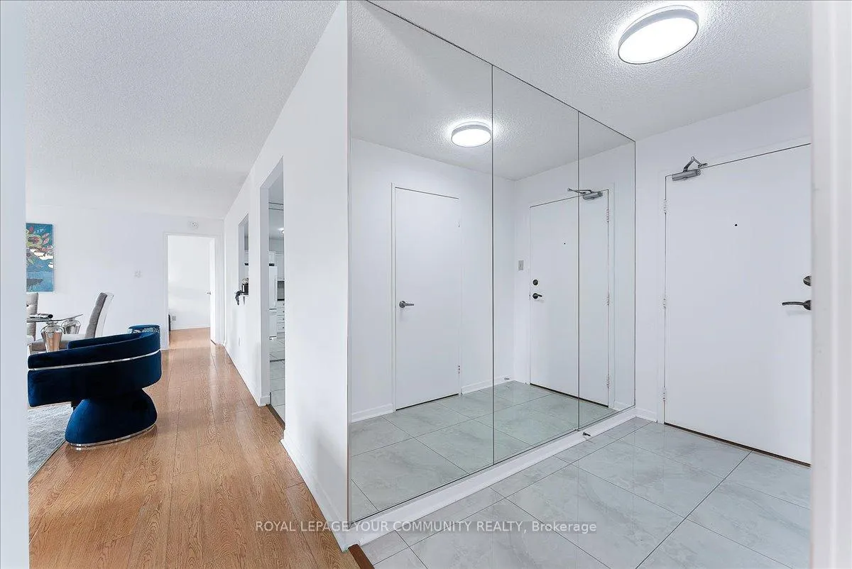 Photo 7 of Unit 408, 60 Inverlochy Boulevard, Markham, Royal Orchard — HOMEH