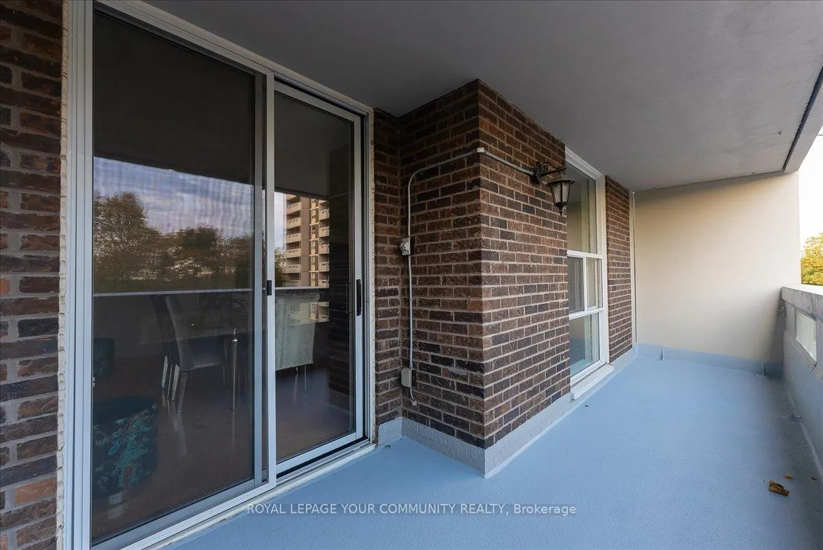 Photo 12 of Unit 408, 60 Inverlochy Boulevard, Markham, Royal Orchard — HOMEH