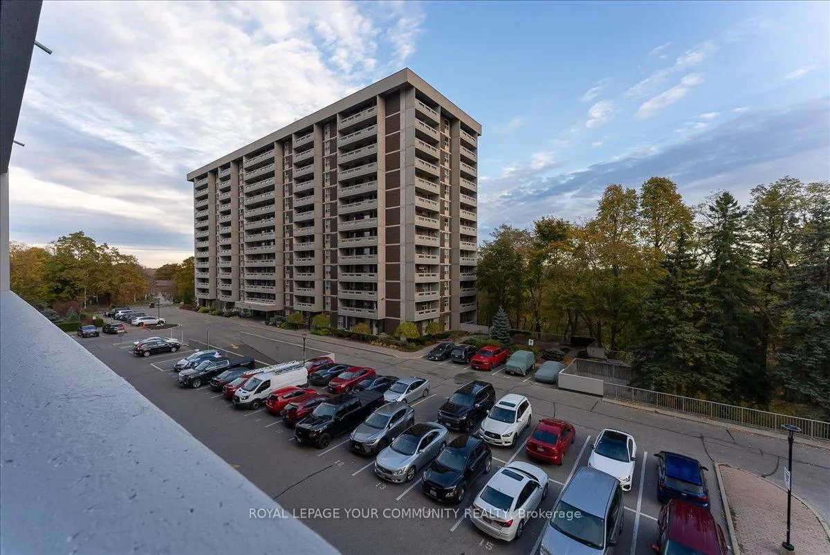Photo 13 of Unit 408, 60 Inverlochy Boulevard, Markham, Royal Orchard — HOMEH