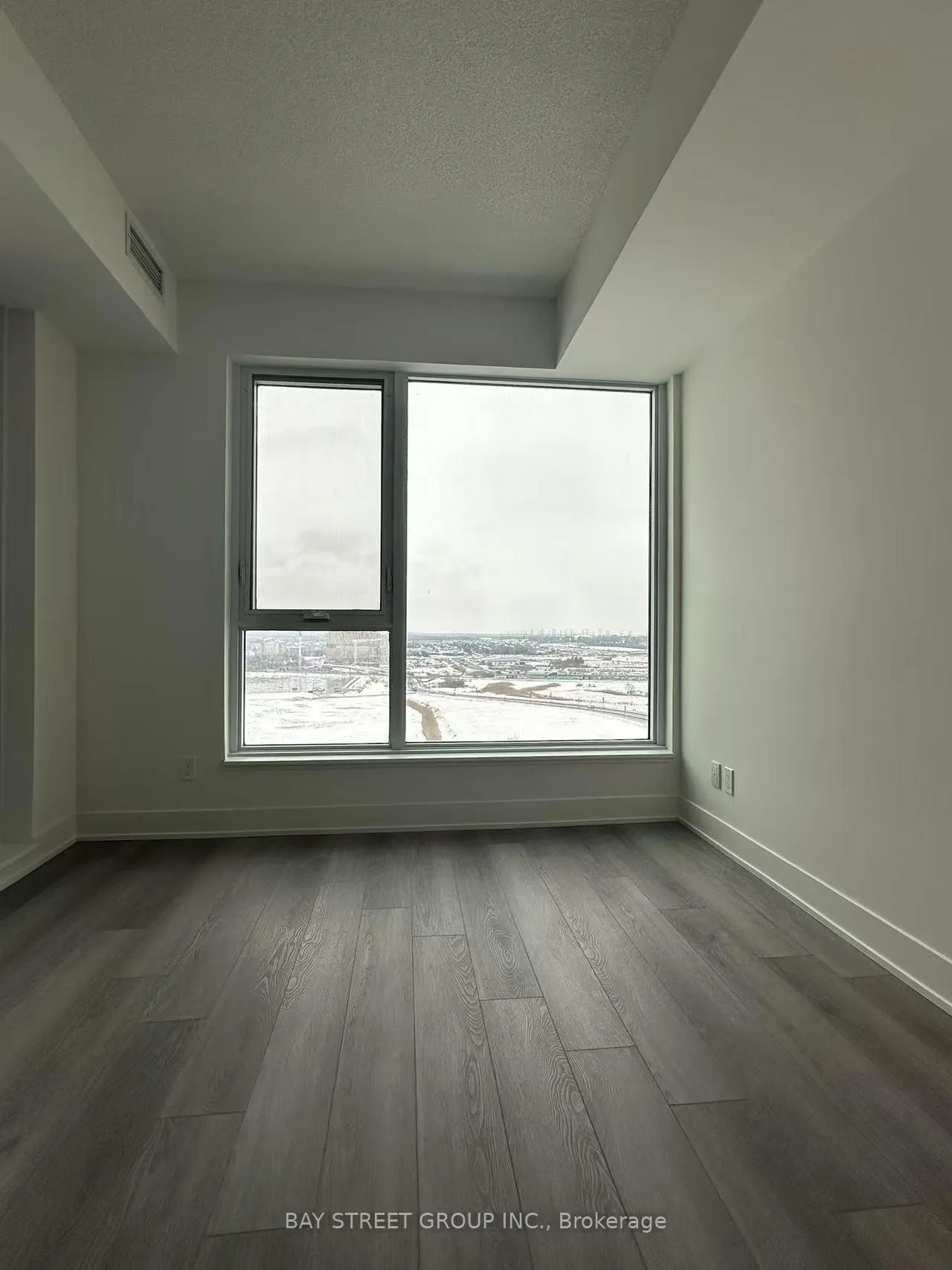 Photo 6 of Unit 1505, 38 Andre De Grasse Street, Markham, Unionville — HOMEH