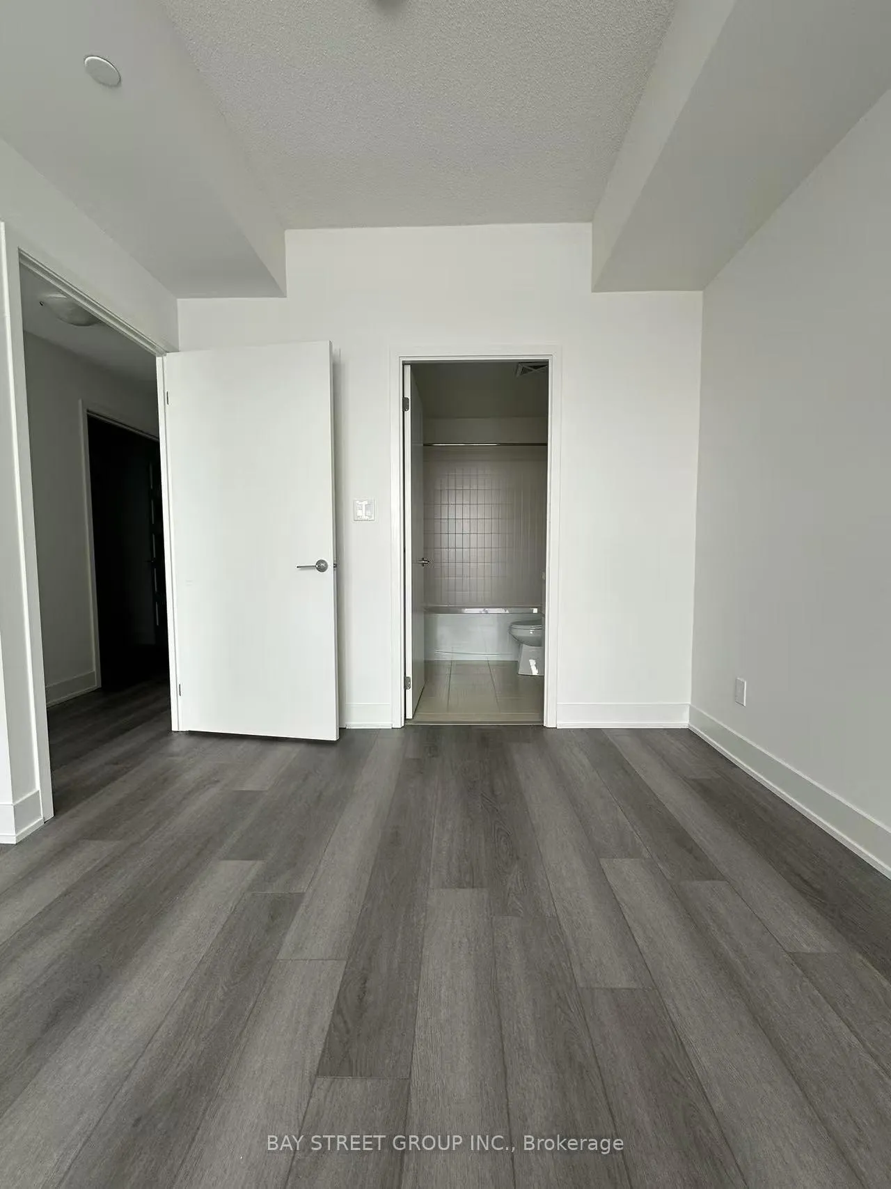 Photo 9 of Unit 1505, 38 Andre De Grasse Street, Markham, Unionville — HOMEH