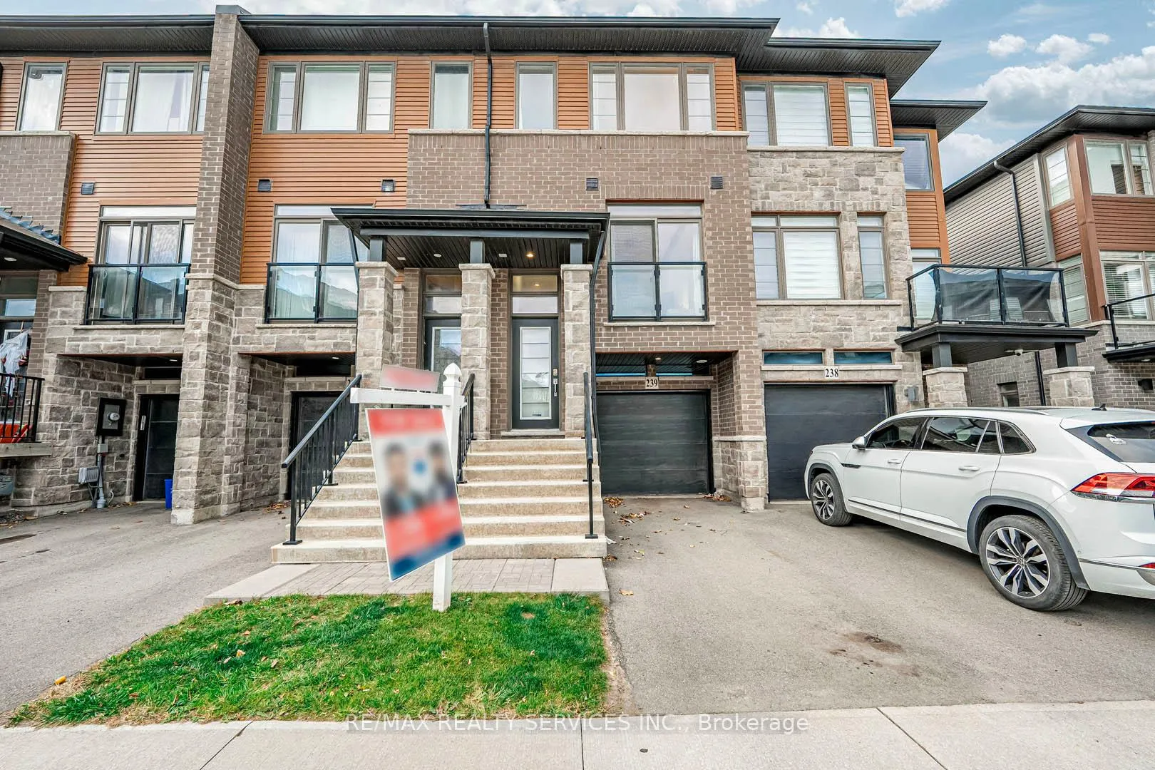 Photo 1 of Unit 239, 30 Times Square Boulevard, Hamilton, Stoney Creek Mountain — HOMEH