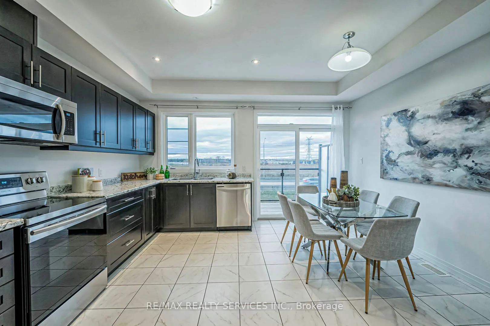 Photo 9 of Unit 239, 30 Times Square Boulevard, Hamilton, Stoney Creek Mountain — HOMEH