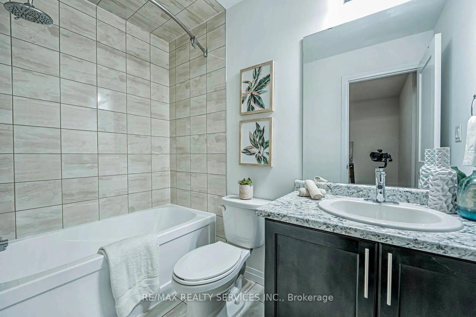 Photo 22 of Unit 239, 30 Times Square Boulevard, Hamilton, Stoney Creek Mountain — HOMEH