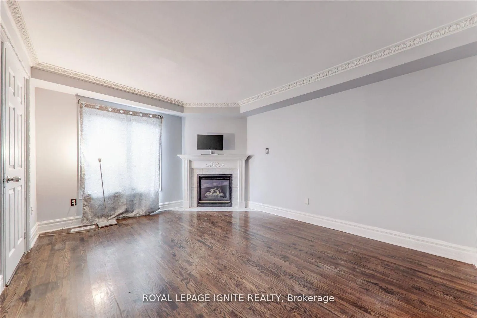 Photo 15 of 201 Sophia Road, Markham, Middlefield — HOMEH