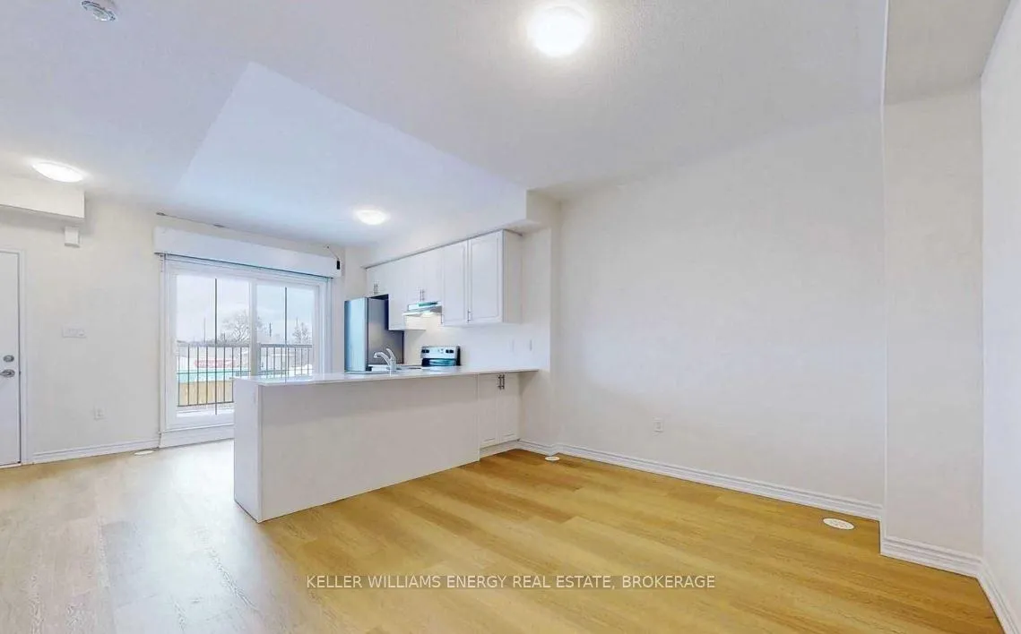 Photo 8 of Unit 14, 470 Beresford Path, Oshawa, Central — HOMEH