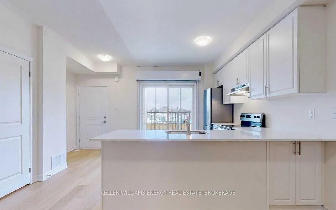 Photo 10 of Unit 14, 470 Beresford Path, Oshawa, Central — HOMEH