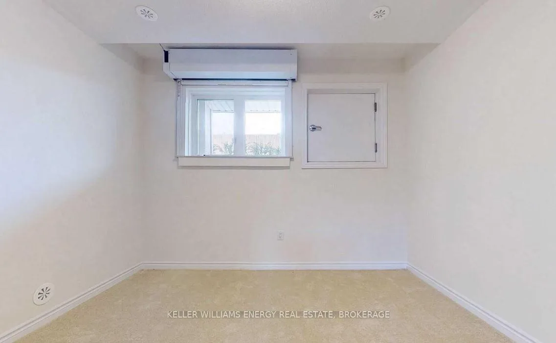 Photo 14 of Unit 14, 470 Beresford Path, Oshawa, Central — HOMEH