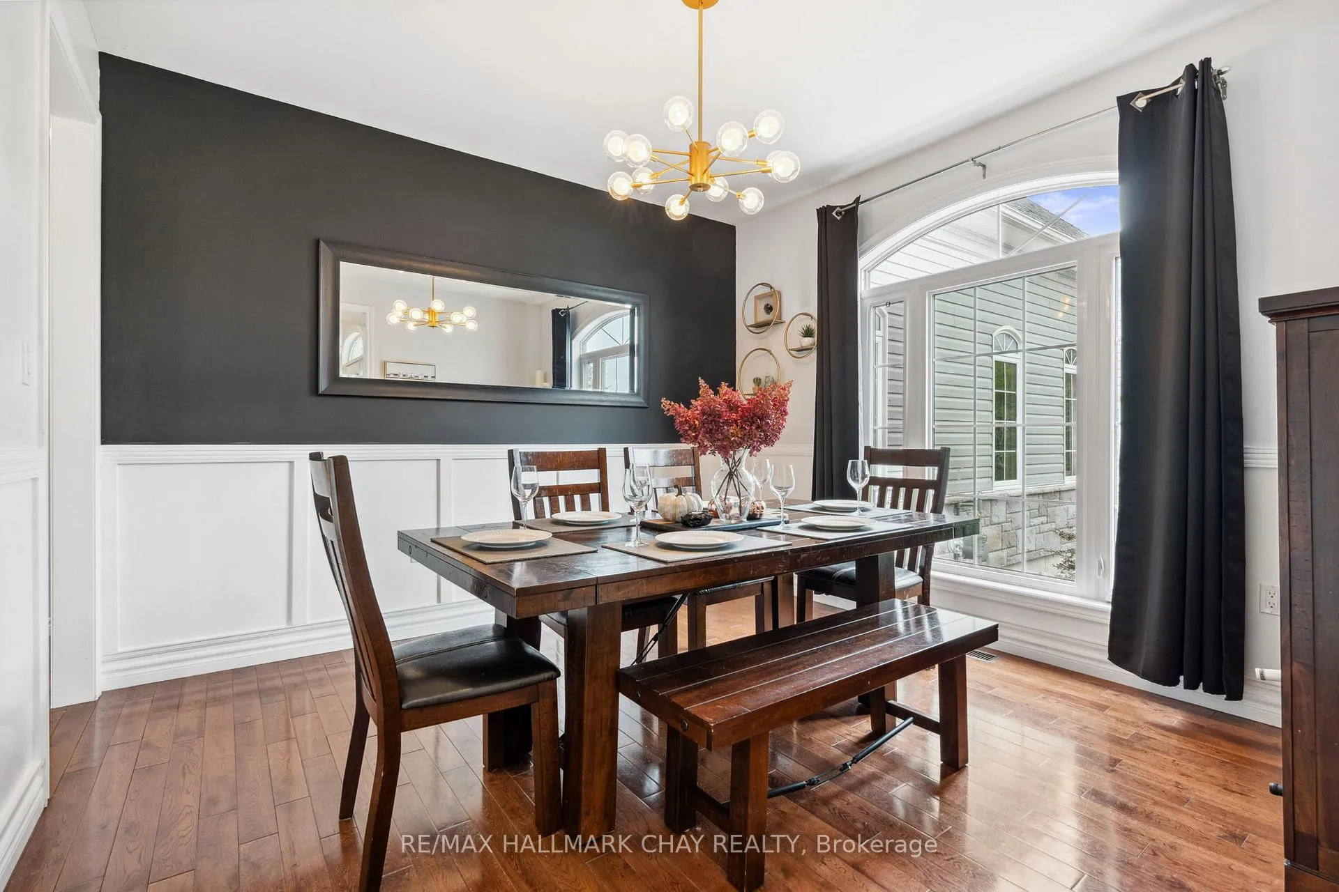 Photo 7 of 138 Wellington Street, Ramara, Atherley — HOMEH