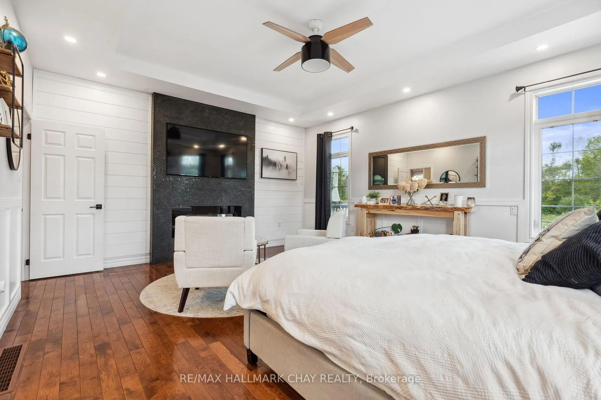 Photo 15 of 138 Wellington Street, Ramara, Atherley — HOMEH