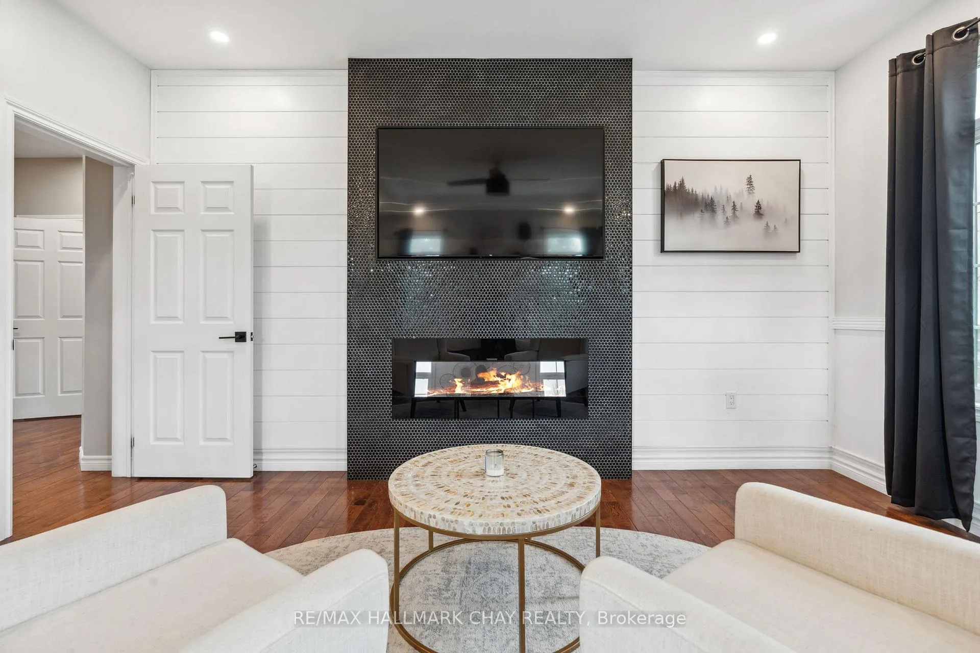 Photo 16 of 138 Wellington Street, Ramara, Atherley — HOMEH