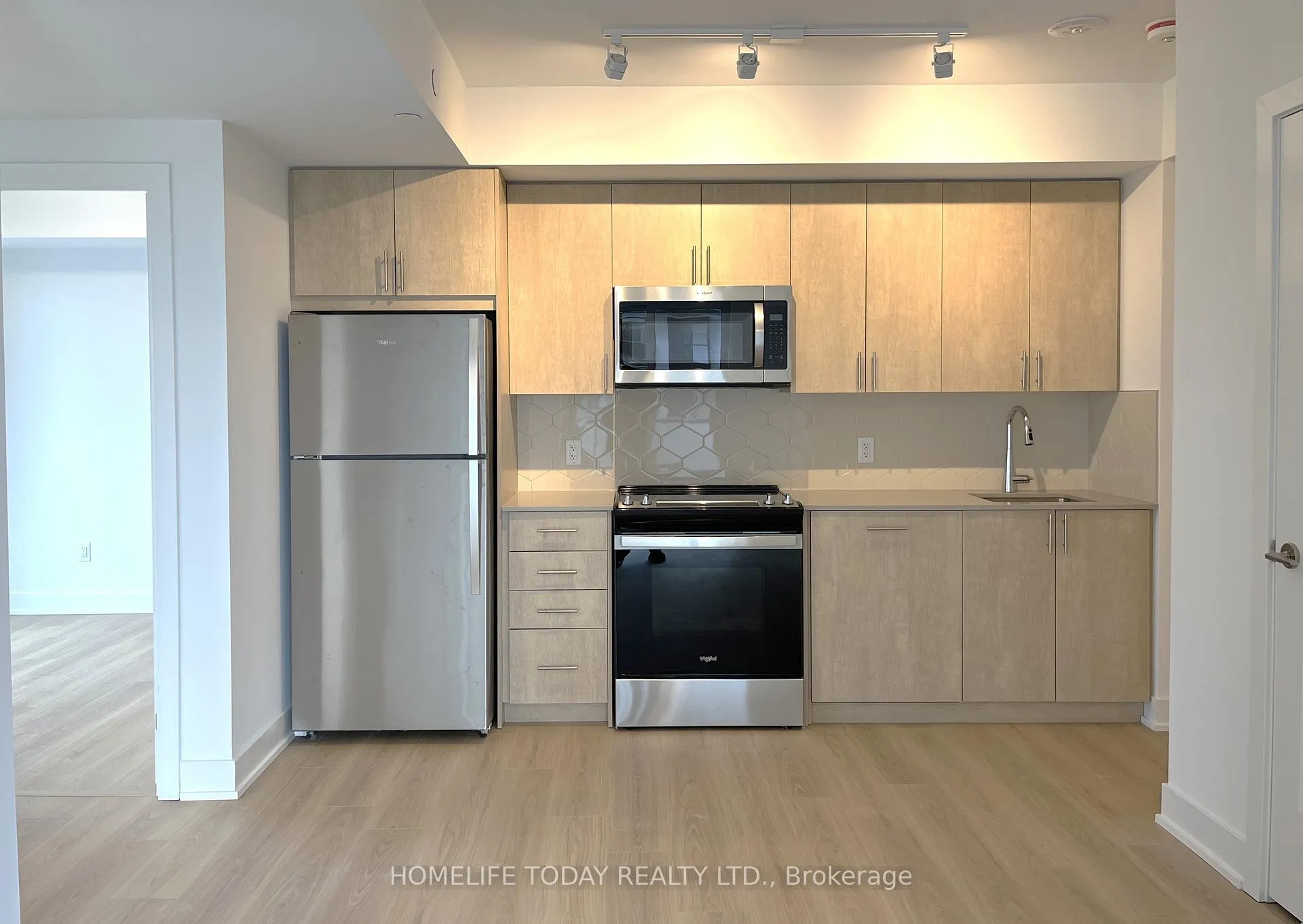 Photo 6 of Unit 1716, 2545 Simcoe Street N, Oshawa, Windfields — HOMEH