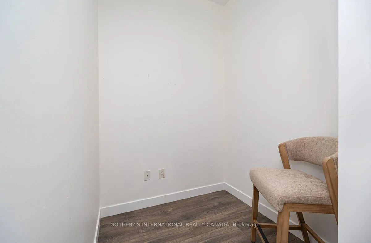 Photo 15 of Unit 4211, 8 Eglinton Avenue E, Toronto, Yonge-Eglinton — HOMEH