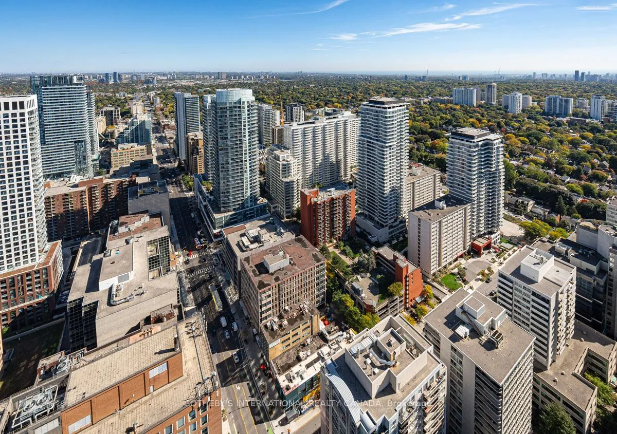 Photo 23 of Unit 4211, 8 Eglinton Avenue E, Toronto, Yonge-Eglinton — HOMEH