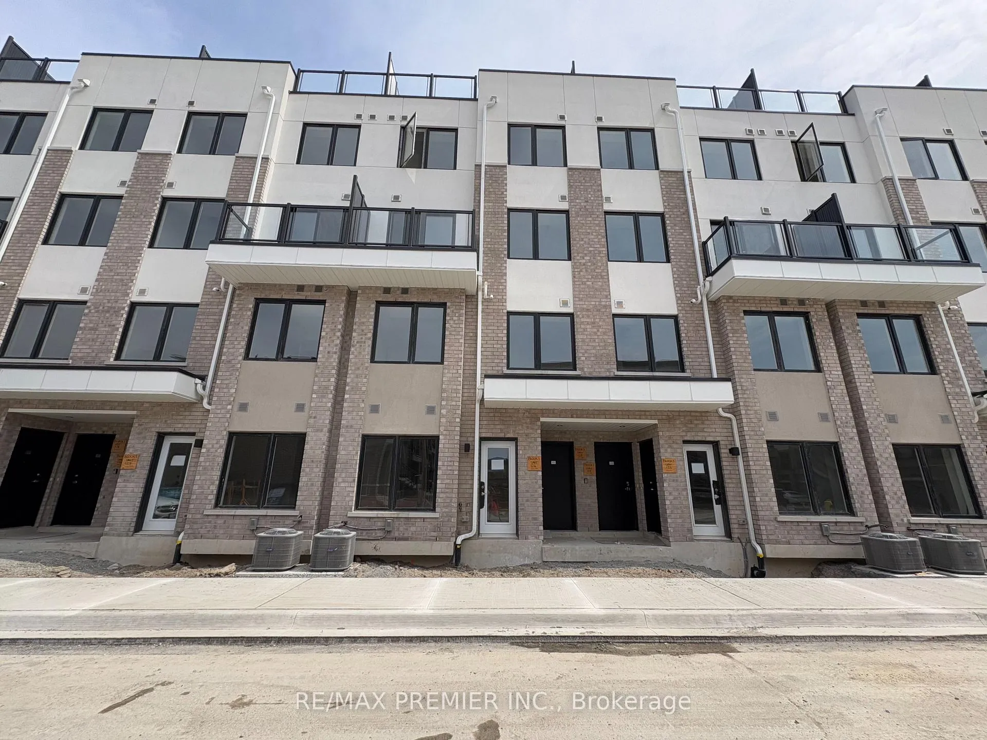 Front of Unit 226, 1695 Dersan Street