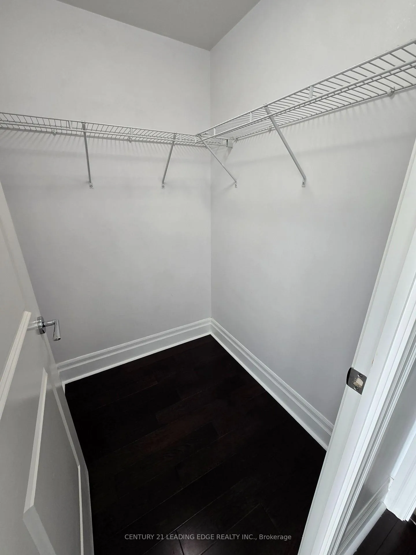 Photo 9 of Unit 407, 1 Upper Duke Crescent, Markham, Unionville — HOMEH