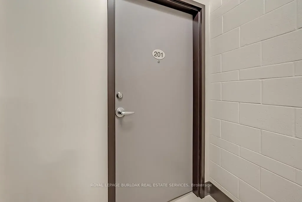 Photo 3 of Unit 201, 121 King Street E, Hamilton, Beasley — HOMEH