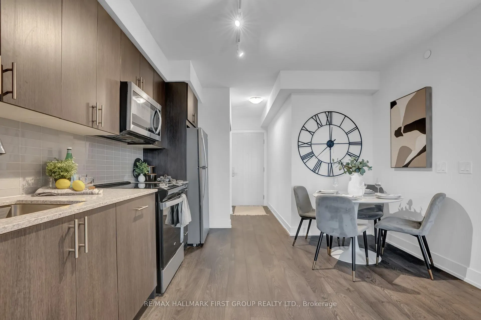 Photo 2 of Unit 1904, 2550 Simcoe Street N, Oshawa, Windfields — HOMEH