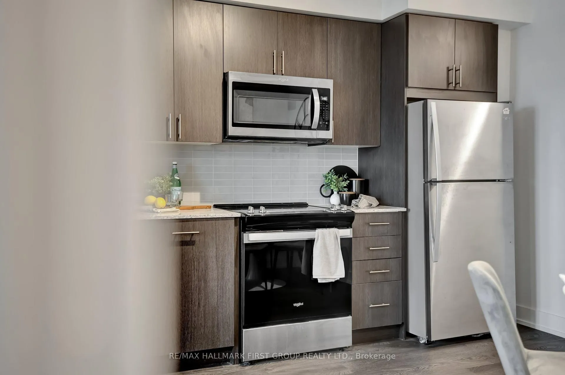 Photo 5 of Unit 1904, 2550 Simcoe Street N, Oshawa, Windfields — HOMEH