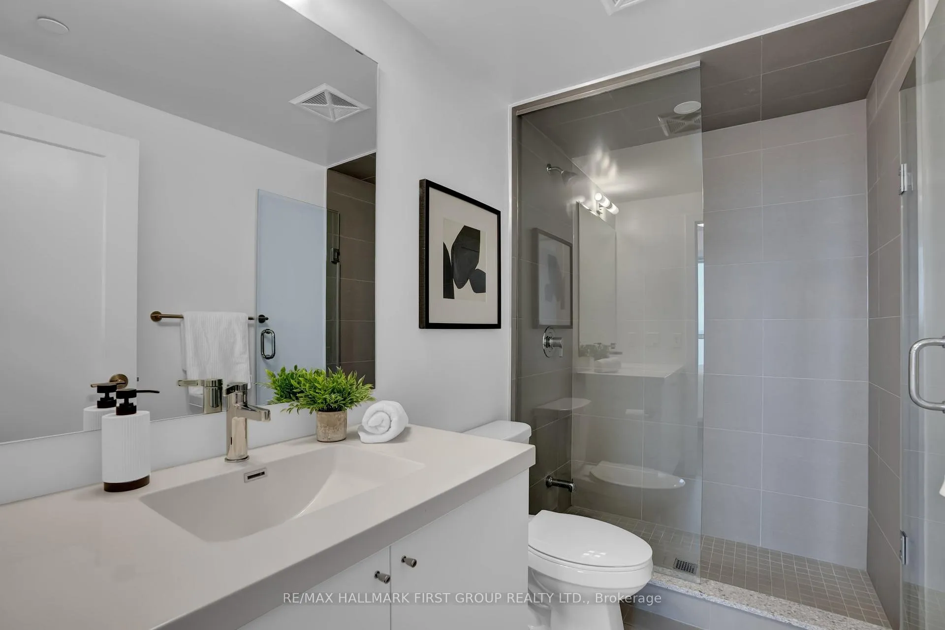Photo 15 of Unit 1904, 2550 Simcoe Street N, Oshawa, Windfields — HOMEH