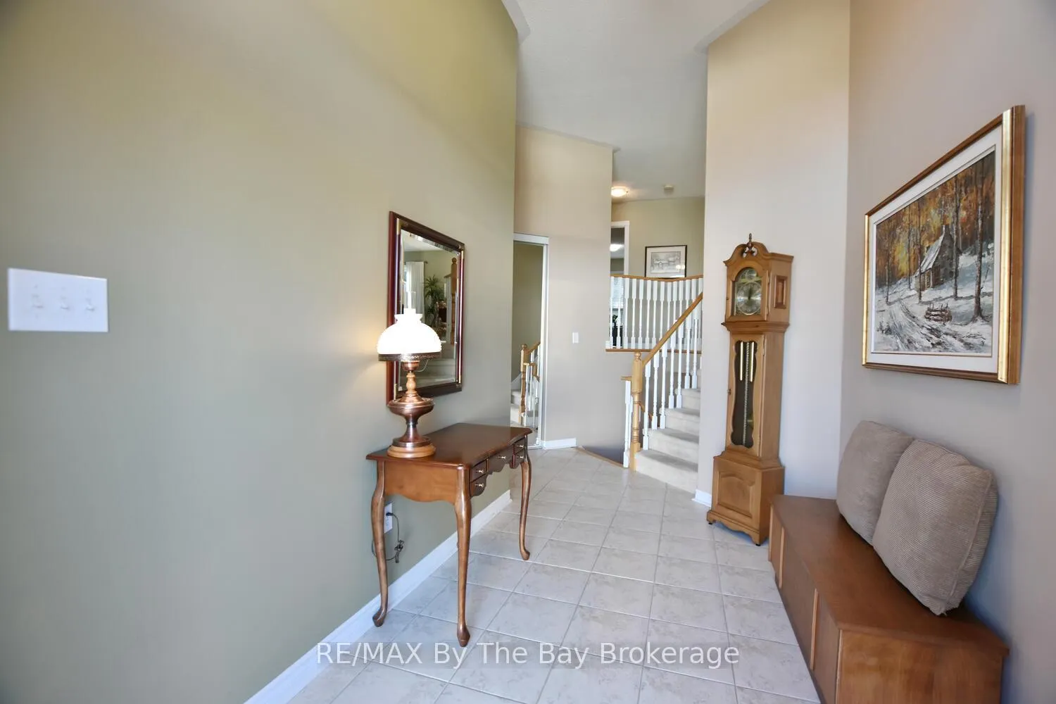 Photo 7 of 10 Cherry Sands Crescent, Wasaga Beach — HOMEH
