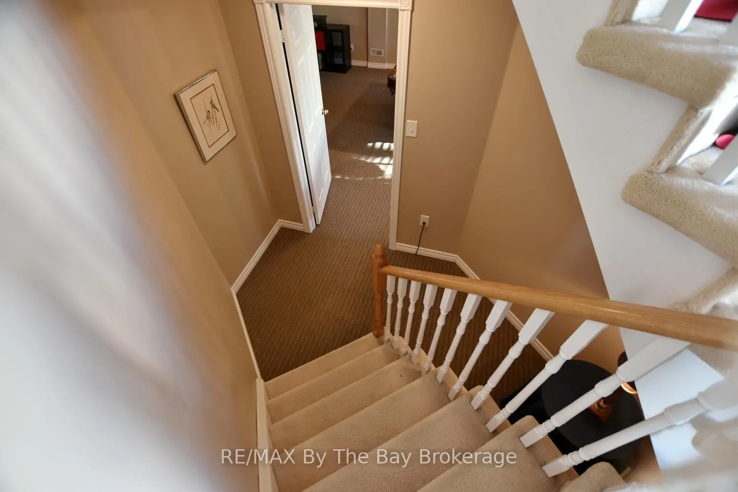 Photo 24 of 10 Cherry Sands Crescent, Wasaga Beach — HOMEH