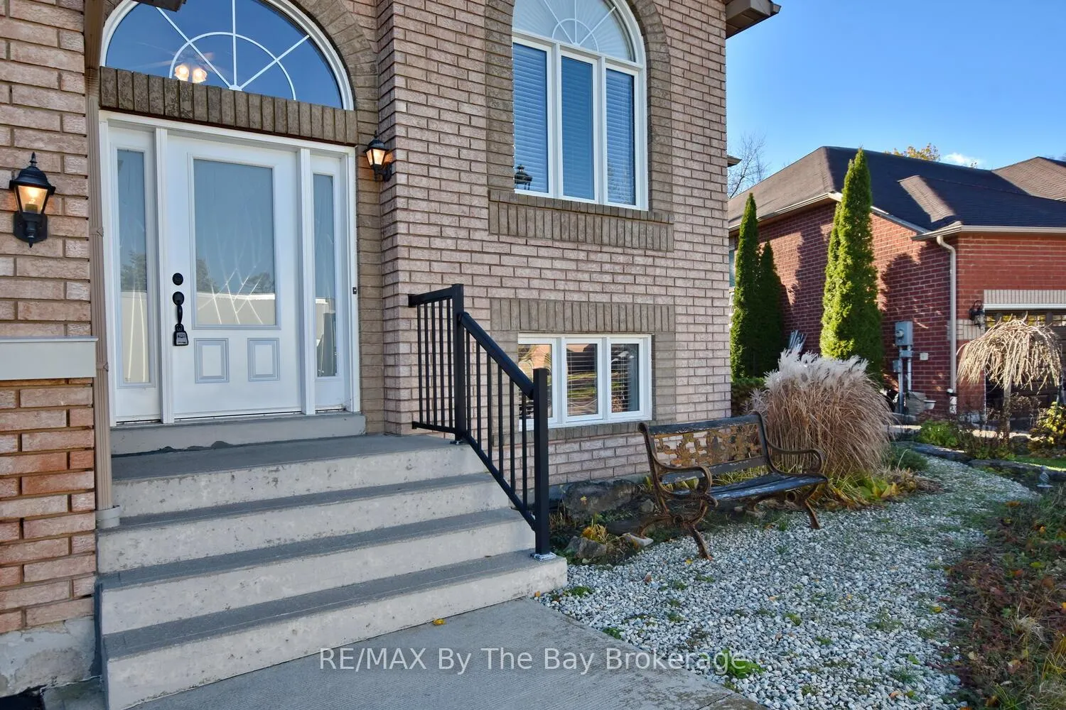 Photo 37 of 10 Cherry Sands Crescent, Wasaga Beach — HOMEH