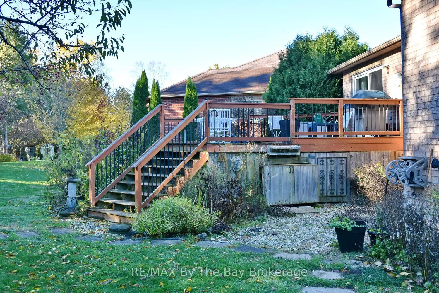 Photo 39 of 10 Cherry Sands Crescent, Wasaga Beach — HOMEH