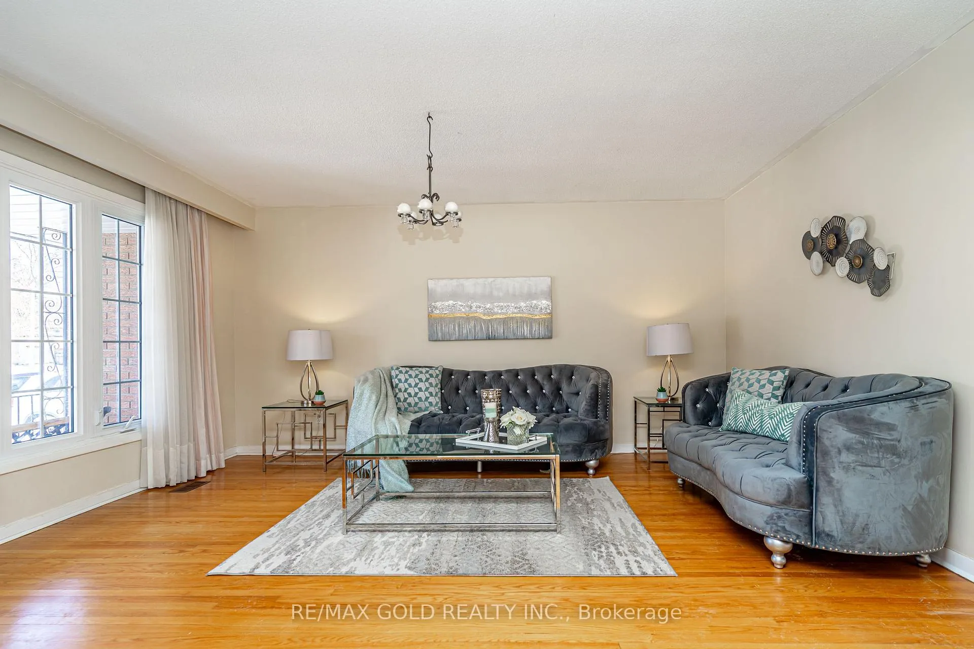 Photo 7 of 11 Edgebrook Crescent, Brampton, Southgate — HOMEH