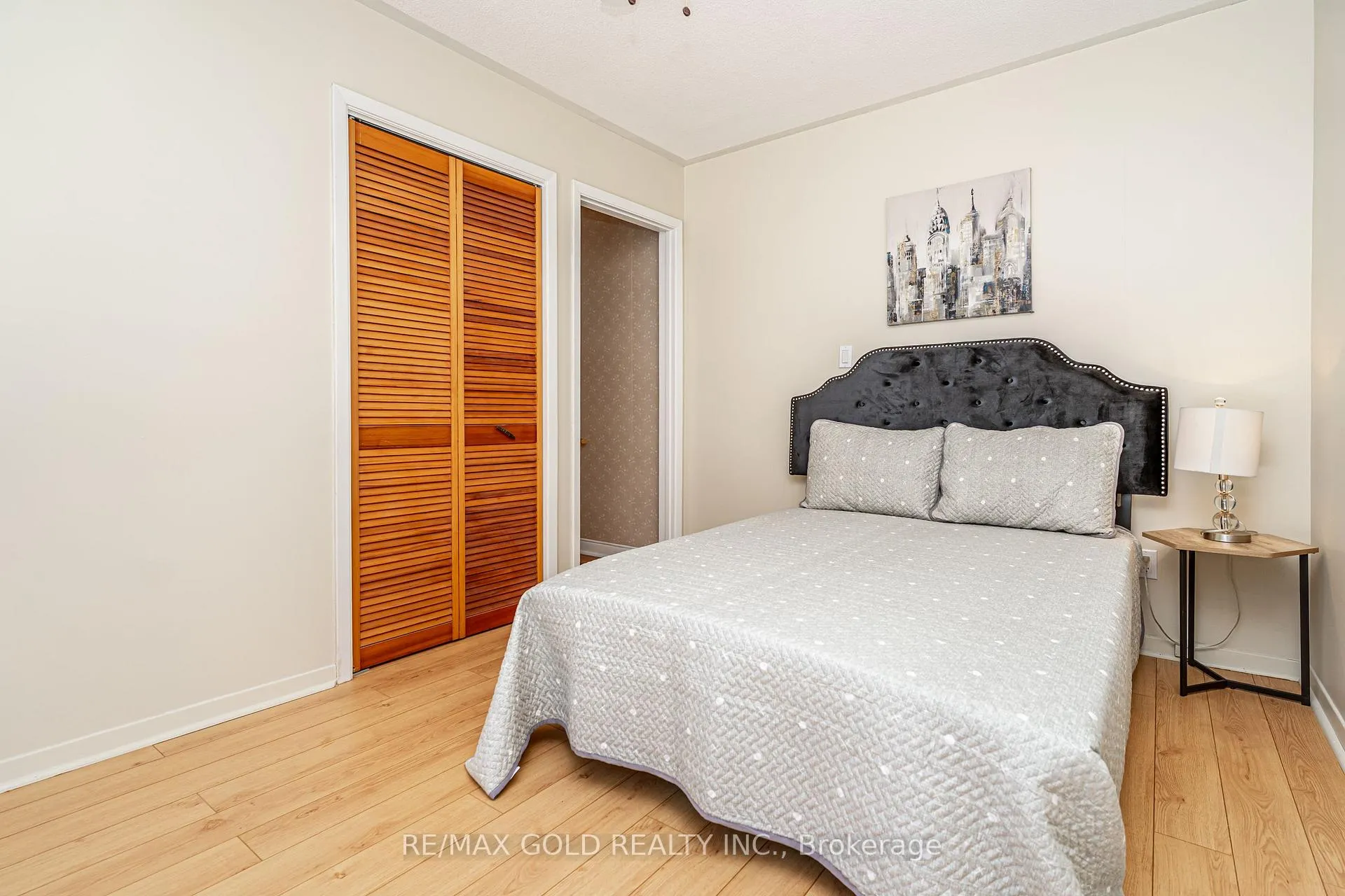 Photo 19 of 11 Edgebrook Crescent, Brampton, Southgate — HOMEH