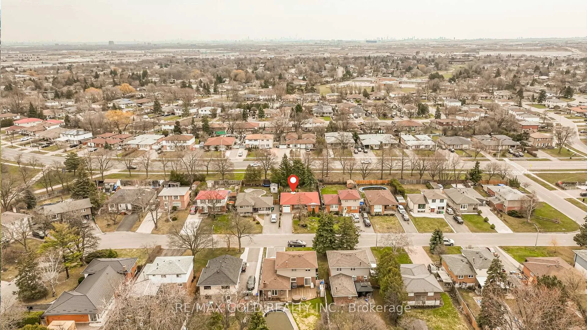 Photo 39 of 11 Edgebrook Crescent, Brampton, Southgate — HOMEH