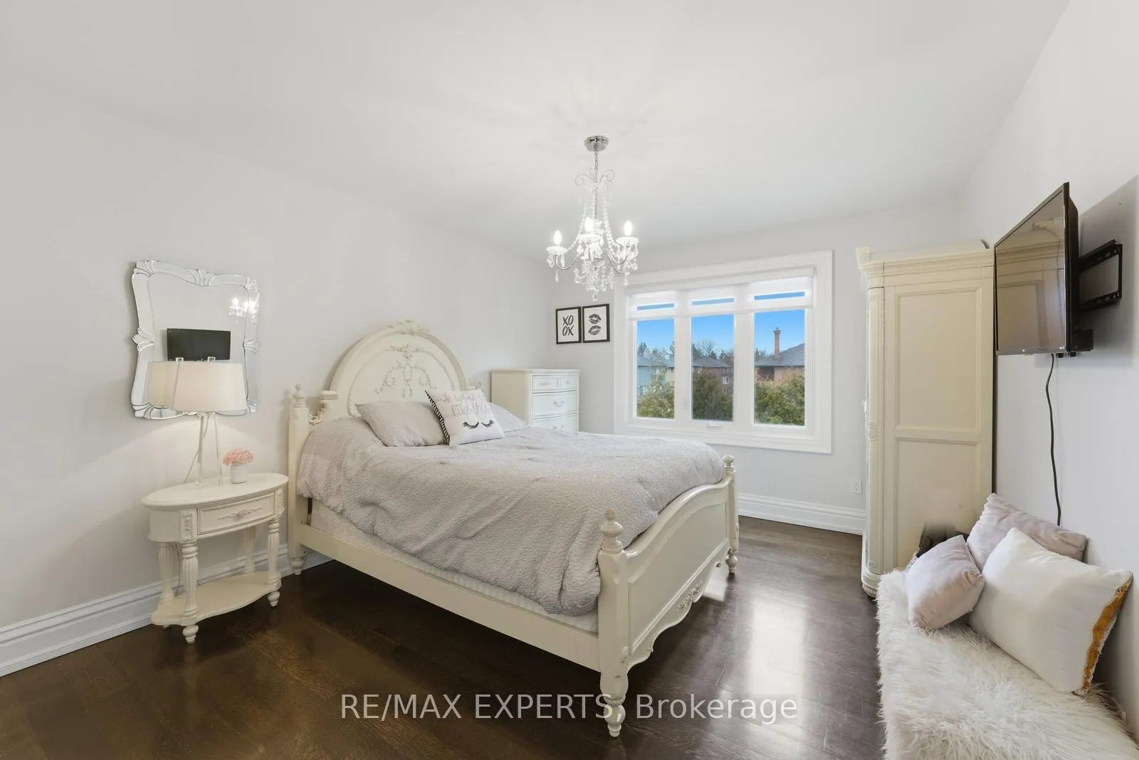 Photo 33 of 102 Kiloran Avenue, Vaughan, Islington Woods — HOMEH
