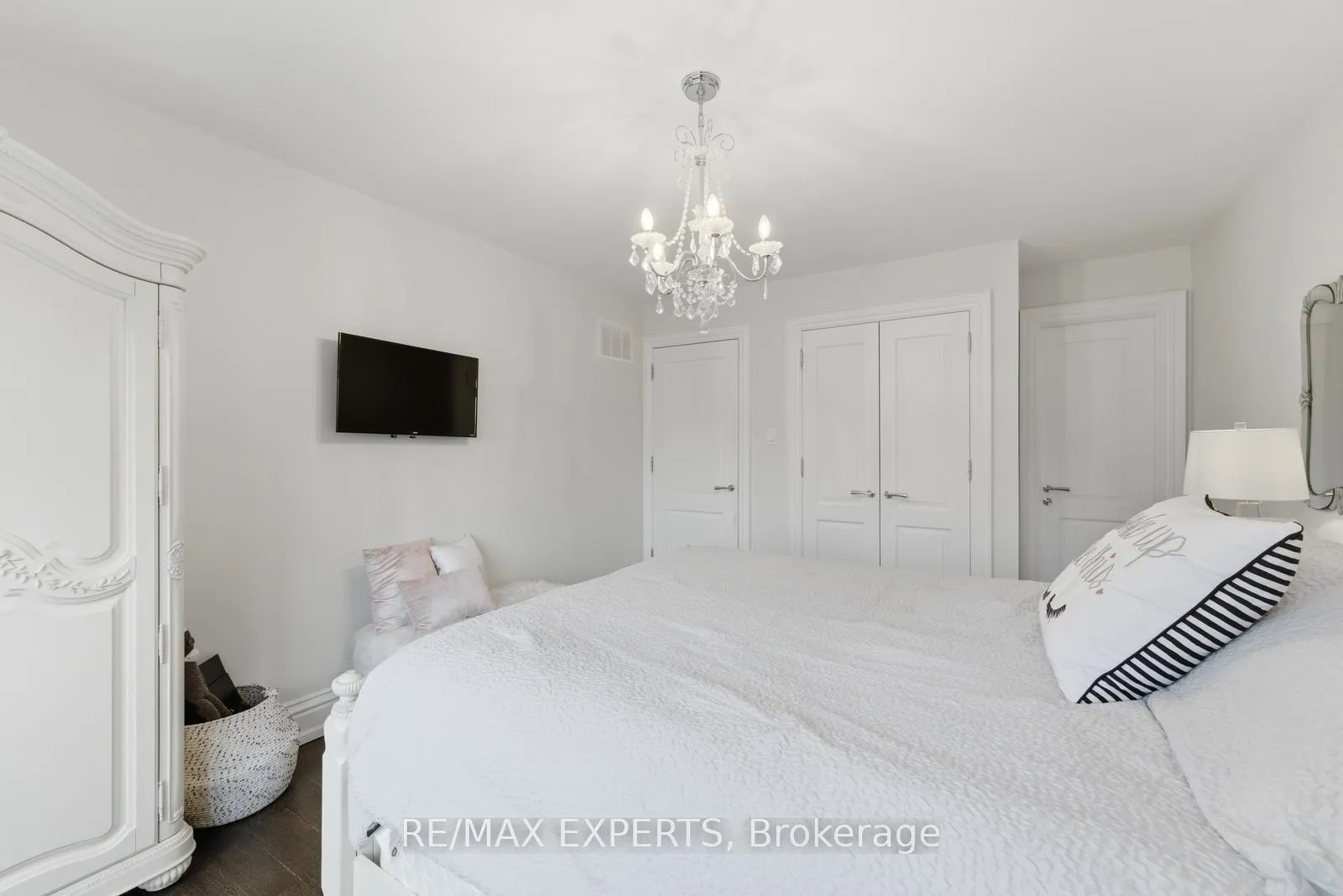 Photo 34 of 102 Kiloran Avenue, Vaughan, Islington Woods — HOMEH
