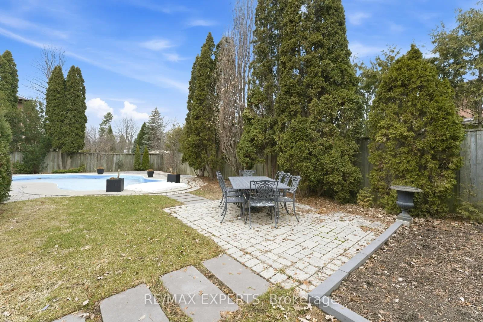 Photo 40 of 102 Kiloran Avenue, Vaughan, Islington Woods — HOMEH