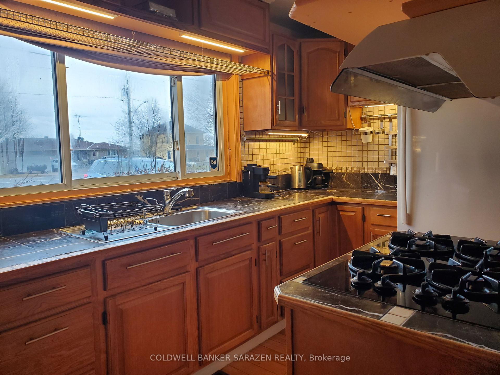 Photo 18 of 214 County Rd 2, Edwardsburgh/Cardinal, Edwardsburgh/Cardinal Twp — HOMEH