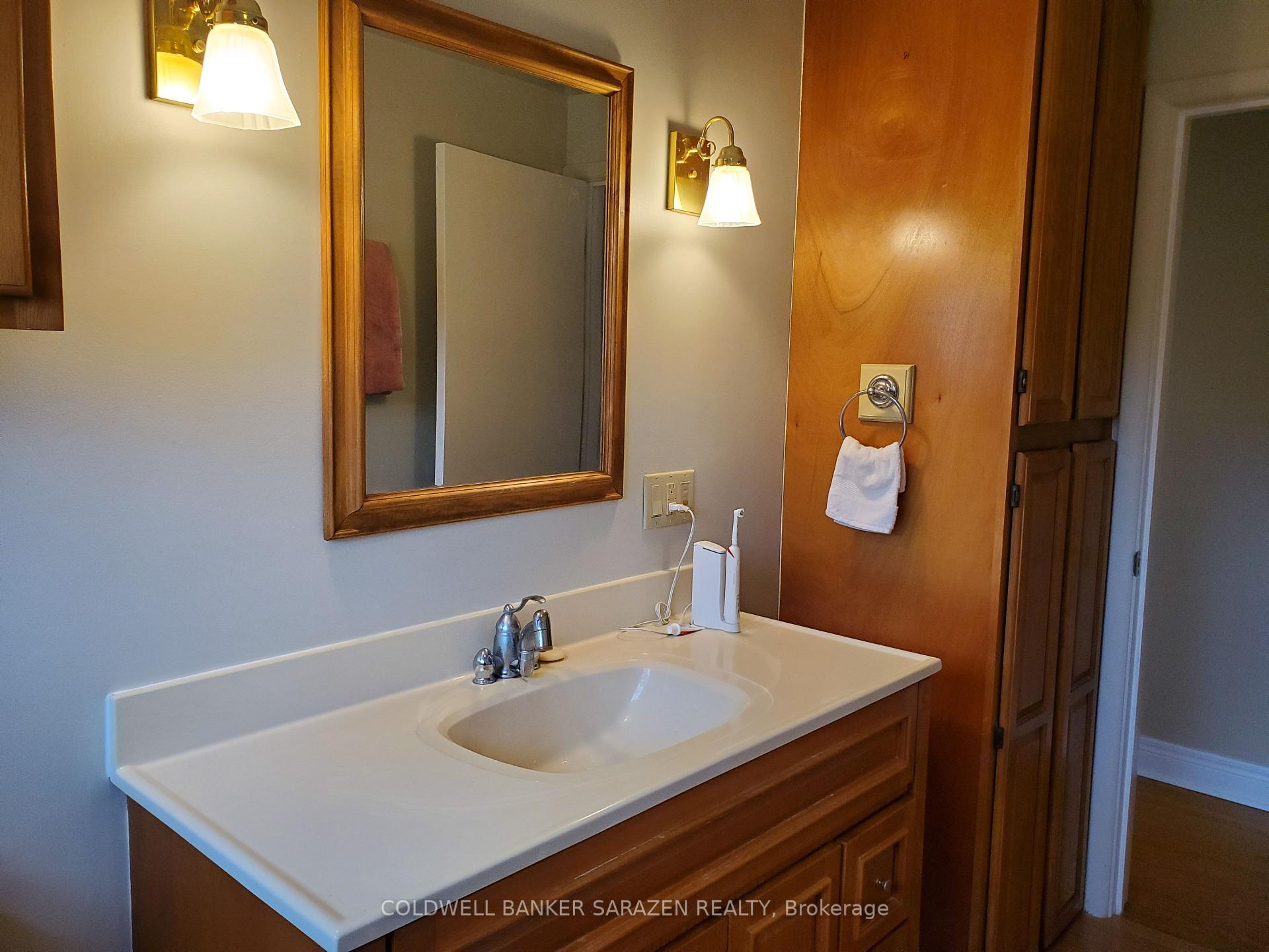 Photo 25 of 214 County Rd 2, Edwardsburgh/Cardinal, Edwardsburgh/Cardinal Twp — HOMEH