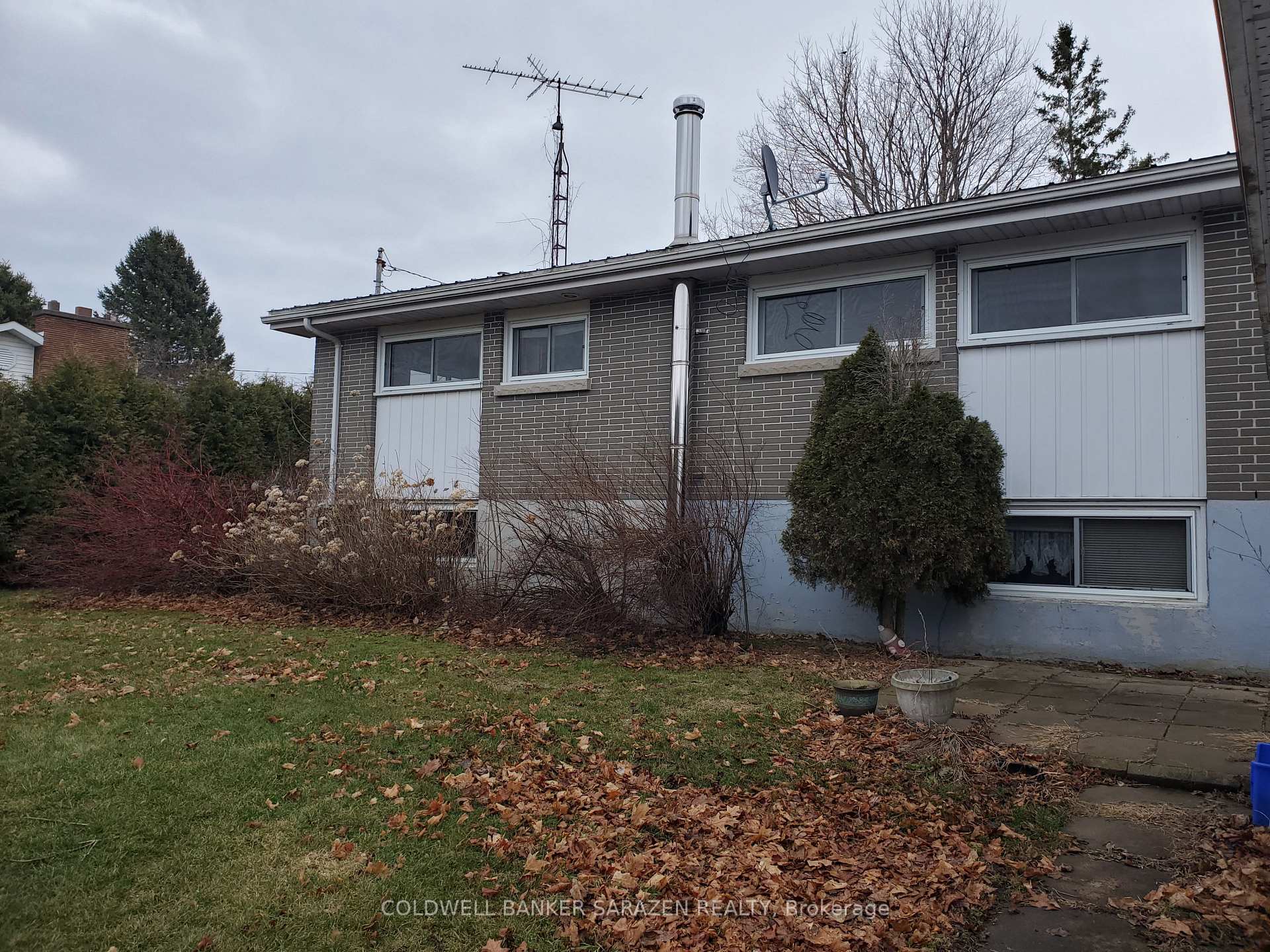 Photo 35 of 214 County Rd 2, Edwardsburgh/Cardinal, Edwardsburgh/Cardinal Twp — HOMEH