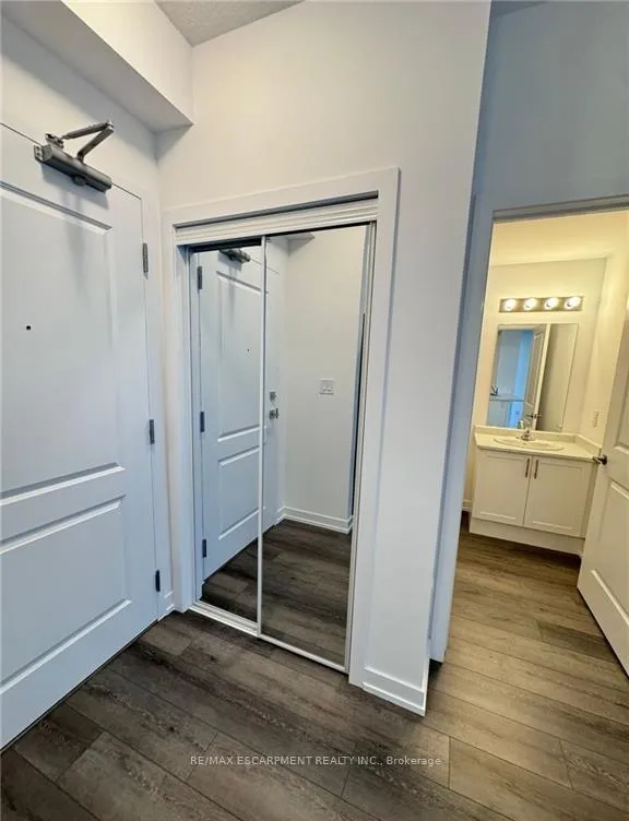 Photo 10 of Unit 325, 470 Dundas Street E, Hamilton, Waterdown — HOMEH