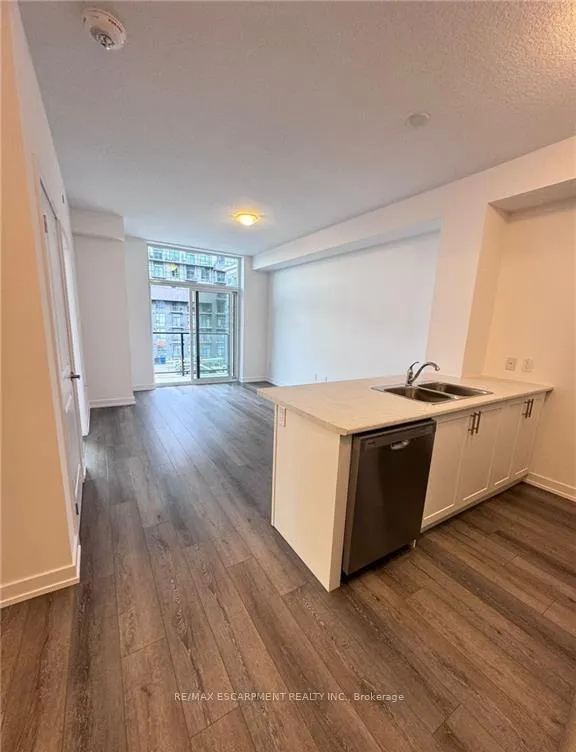 Photo 11 of Unit 325, 470 Dundas Street E, Hamilton, Waterdown — HOMEH