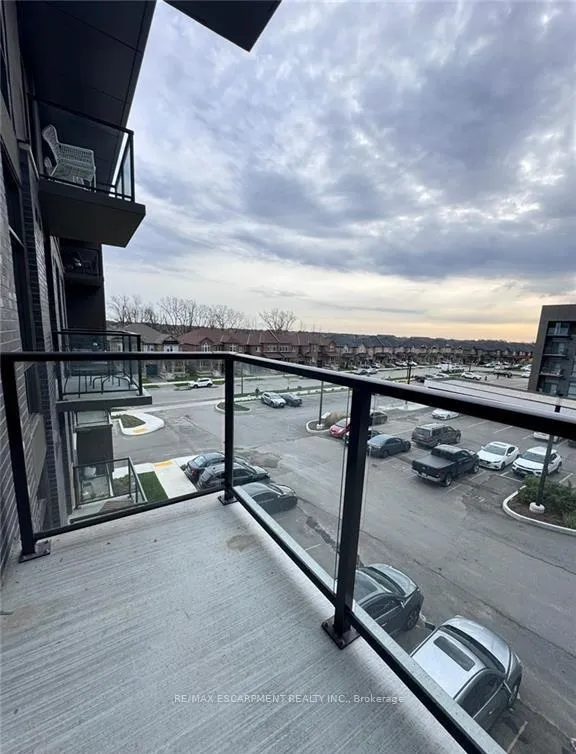 Photo 16 of Unit 325, 470 Dundas Street E, Hamilton, Waterdown — HOMEH