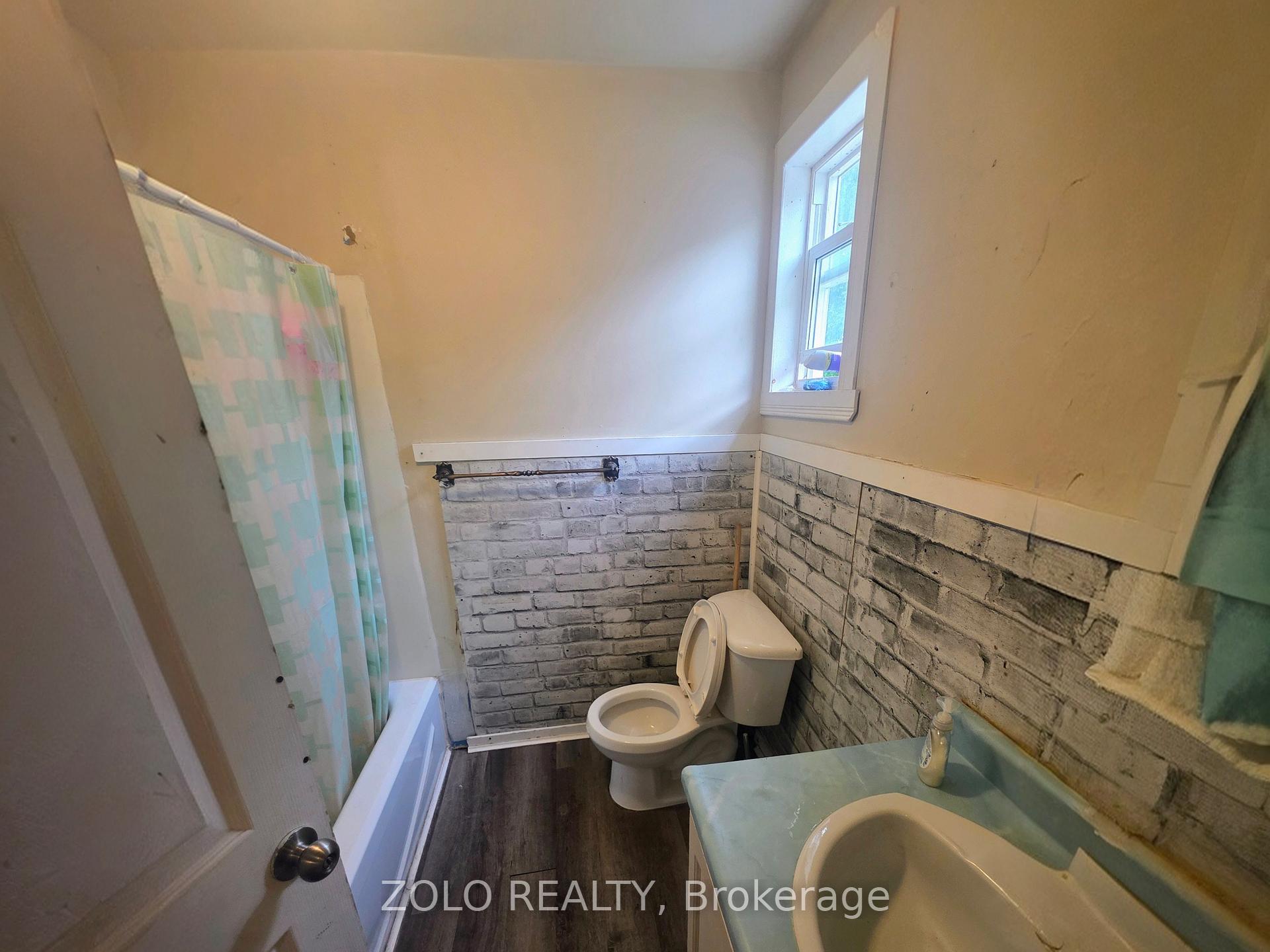 Photo 10 of 312 Prince Arthur Street, Cornwall — HOMEH