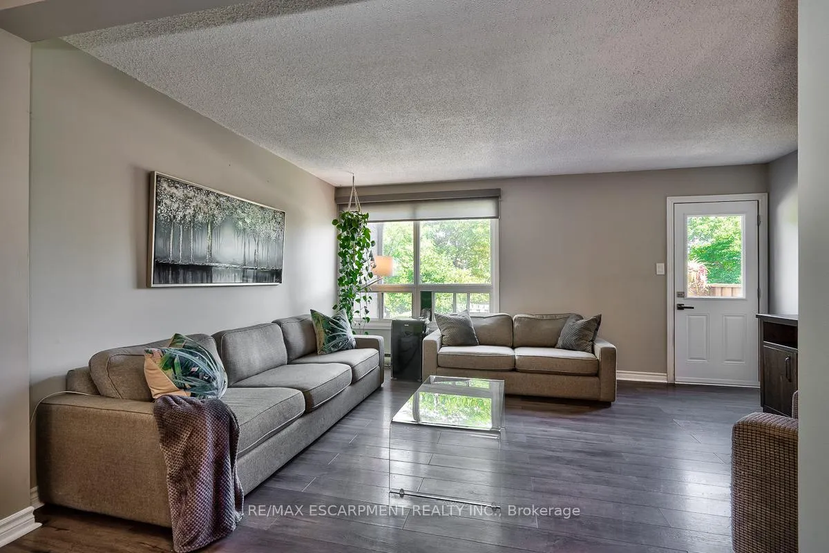 Photo 7 of Unit 20, 63 Fonthill Road, Hamilton, Fessenden — HOMEH