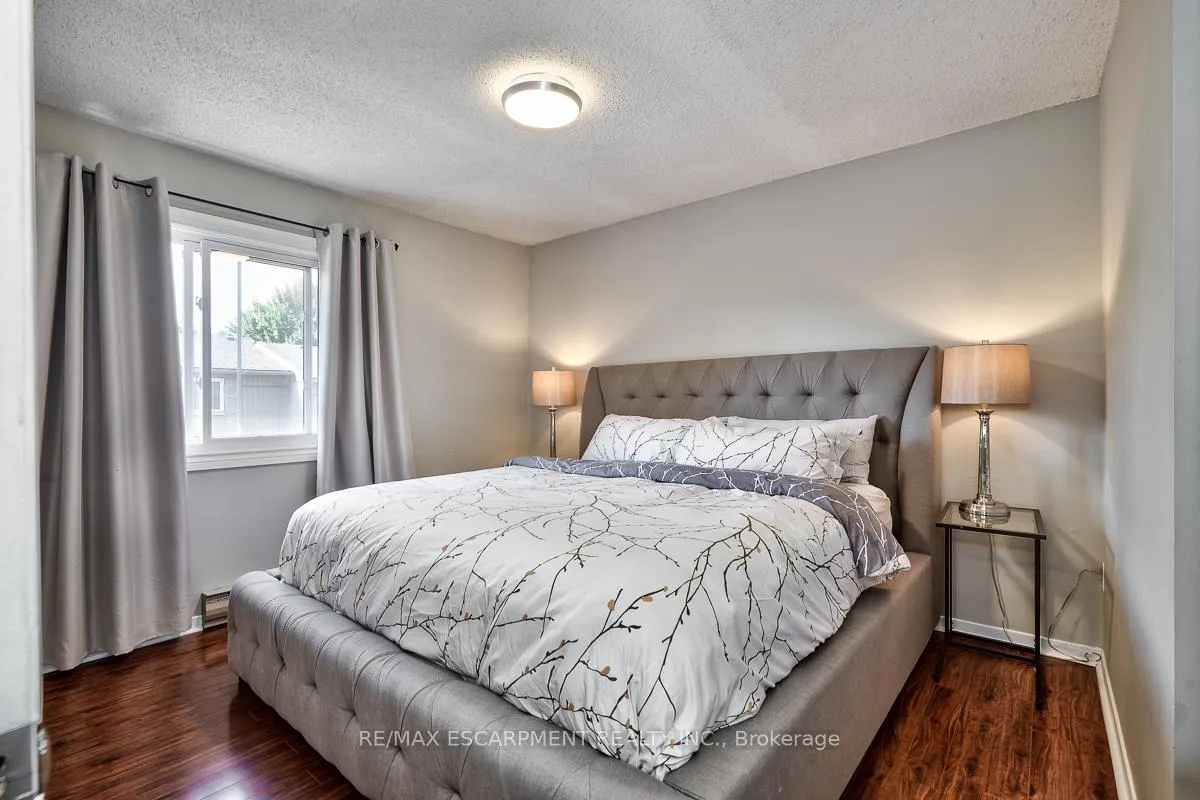 Photo 11 of Unit 20, 63 Fonthill Road, Hamilton, Fessenden — HOMEH